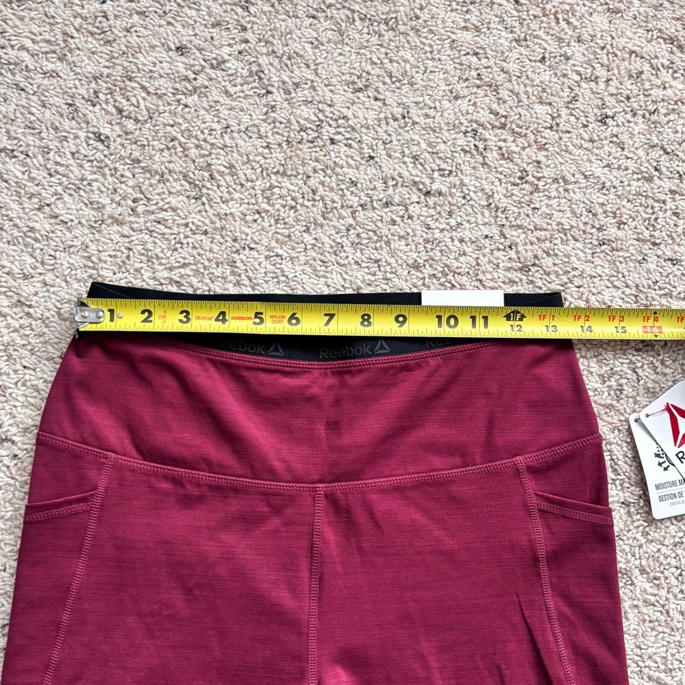 NWT Reebok Women's Burgundy Bike Shorts with side pockets M - Picture 3 of 5